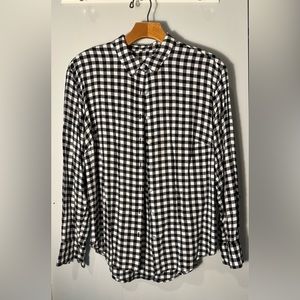 Black & white check “A New Day” ladies button down. Medium, like new condition.